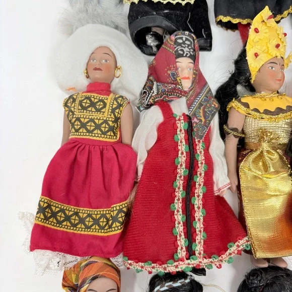 Vintage Expo 67 Ceramic Dolls Lot, 17 Dolls About 7" Girls From Around The World - Picture 4 of 9